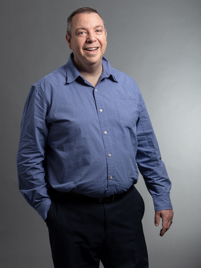 New Yorker helps others find, sell final resting places